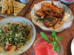 -ROAST coffee & eatery