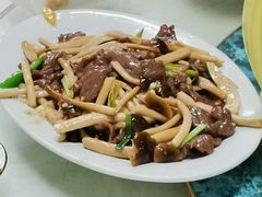 -广客美食坊(丹霞山店)
