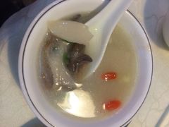 -老街坊美食汇(玉兰大街店)