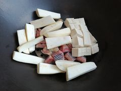 -老刘生态大鱼坊铁锅炖鱼(赛马场店)