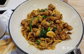 Sesame Oil Stir-Fried Chicken Dry Noodles