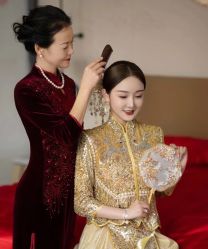 点击看大图 -挪娅婚纱摄影皇家会所