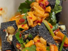 -黑色经典臭豆腐·湖南特产(步行街店)