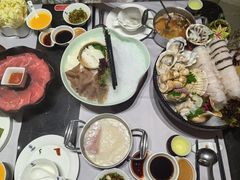 -红鼎豆捞·非遗鲍皇汤火锅(宝丰路店)