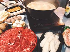 -鲜入围煮花胶鸡海鲜火锅