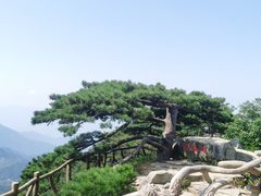 -罗田薄刀峰风景区