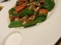 -赶海部落海鲜城(海阳路店)