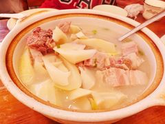 -侬佳蒸菜馆(听潮店)