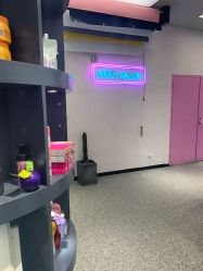-愉己冥想·护发专门店