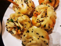 鲜肉生煎-老半斋(福州路店)