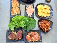 -啊美丽炭火烤肉(滑翔一店)