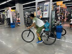 -迪卡侬(顺峰山店)