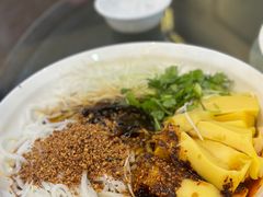 -瑞丰园庭院餐厅·白族传统家常菜