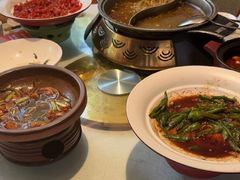 -阿瓦山寨·湘菜现炒·剁椒鱼头王(咸阳总店)