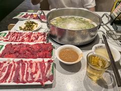 -潮牛壹号鲜牛肉火锅(光谷天地店)