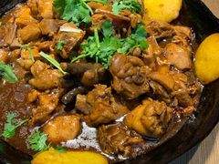 地锅鸡-阿洪锅贴王(小吃城店)