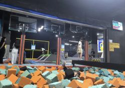 -蹦贝运动中心·蹦床·攀岩·闯关(龙岗店)