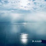 我们是观景房,很漂亮,起来就看见满窗户的海