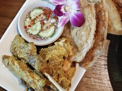 -Chom Cafe and Restaurant