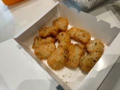 -达美乐比萨(南京西路店)