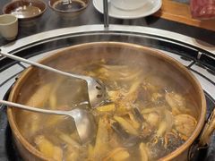 -阿山卓·野生菌火锅·纳西火塘烤肉