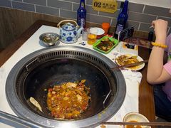 -地锅公社·现炒地锅鸡·地锅鱼·夜宵(罗锦路店)
