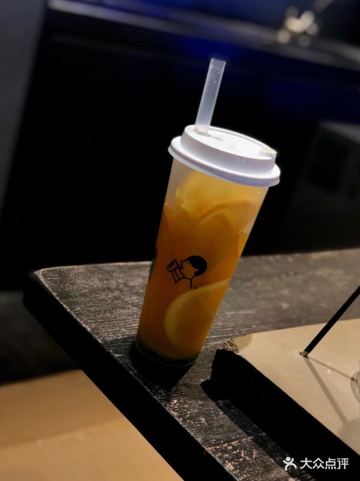 喜茶(正大广场店)满杯橙橙图片