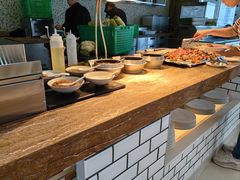 -湖景知味西餐厅•简餐轻食 自助餐(南京金茂威斯汀大酒店)