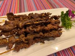 -香巴拉云南餐厅(华莱坞店)