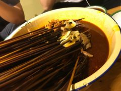 -拈签一笑黄牛肉辣卤串串