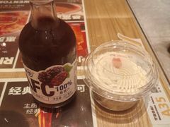 -红宝石·鲜奶小方·海派西点房(莘庄龙之梦店)