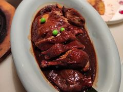 秘制卤鸭-佬麻雀·剁椒鱼头(京基KK One店)