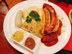 德式香肠拼盘-申德勒加油站西餐厅Schindlers Tankstelle(上海外滩店)