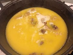 -鲜入围煮花胶鸡海鲜火锅