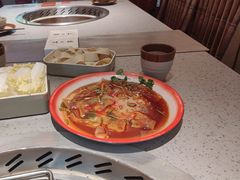 -郝一锅·铁锅炖东北菜(信义坊店)