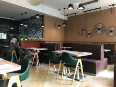 大堂-清真·穆巴拉克西餐厅(回民街店)