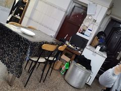大堂-陆师傅砂锅烫菜(圆通街店)