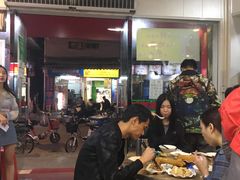 大堂-兄弟深夜豆浆
