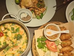 -大头虾越式风味餐厅(光明广场店)