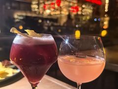 -FOUR PLAY BAR