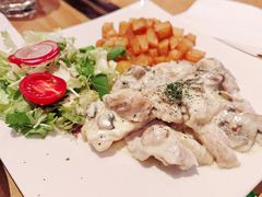 烤鸡佐奶油蘑菇-La Creperie法餐厅(芮欧百货店)