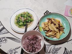 -鲸励母婴月嫂(望京店)
