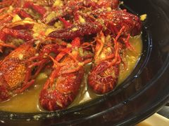 -虾弄弄海派小龙虾·牛羊蝎子火锅