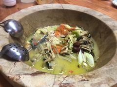 -云南野生菌石锅鱼石锅鸡(大金塔店)