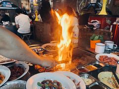 -马路牙子烧烤音乐酒馆(望京店)