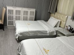 -德全心悦酒店(北京金台路地铁站店)