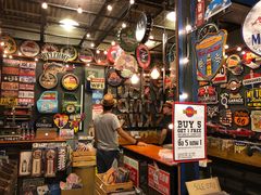 -席娜卡琳火车铁道夜市