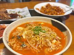 -咕咕站韩国料理(紫金港店)