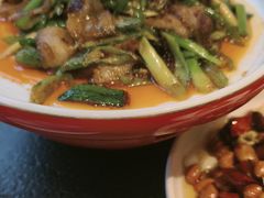 -万重锦·人文川菜馆(骡马市店)