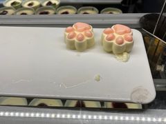 -金马门国际美食百汇(珞喻路店)